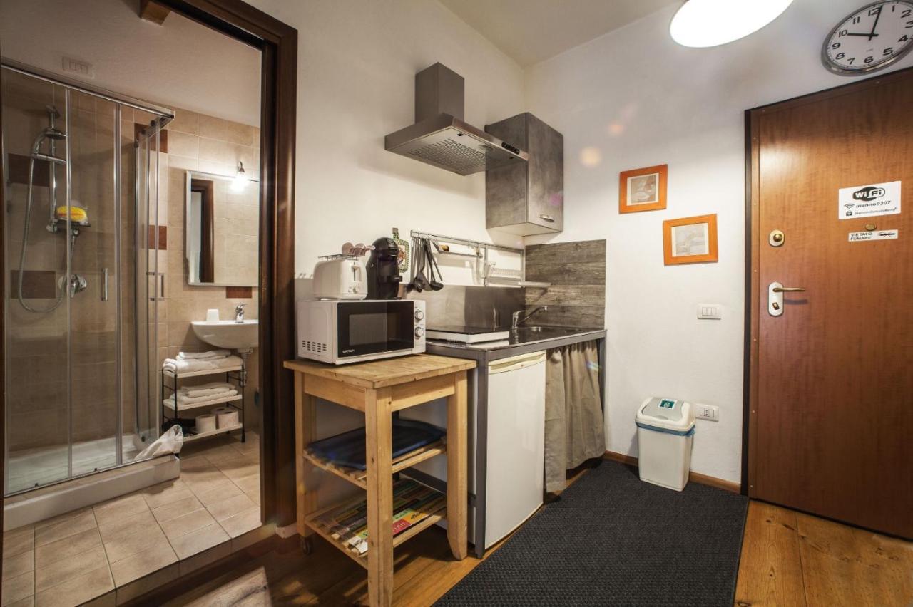 קליארי Studio Apartments Centro Storico Via Manno מראה חיצוני תמונה