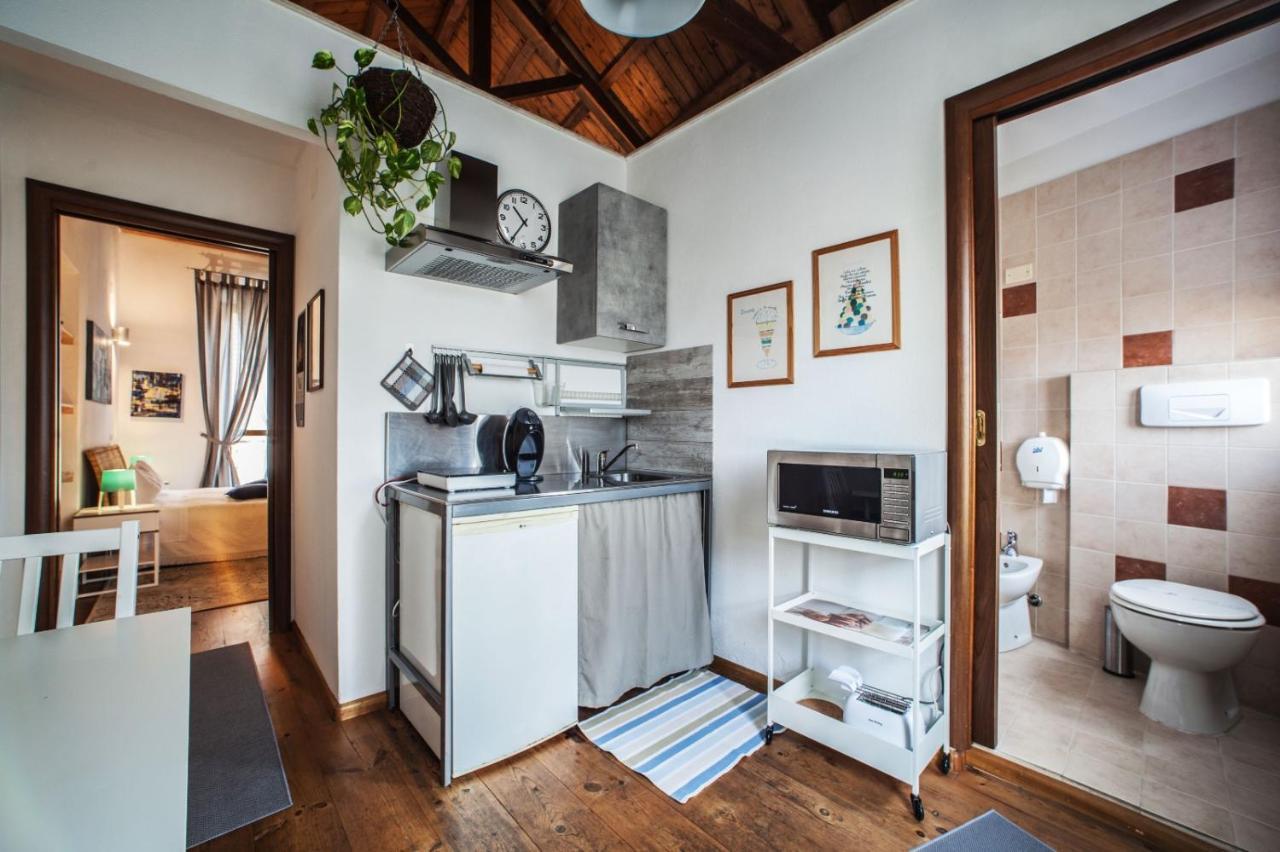 קליארי Studio Apartments Centro Storico Via Manno מראה חיצוני תמונה