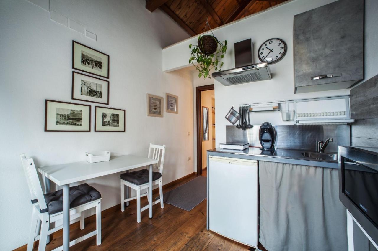 קליארי Studio Apartments Centro Storico Via Manno מראה חיצוני תמונה