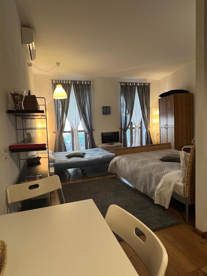 קליארי Studio Apartments Centro Storico Via Manno מראה חיצוני תמונה